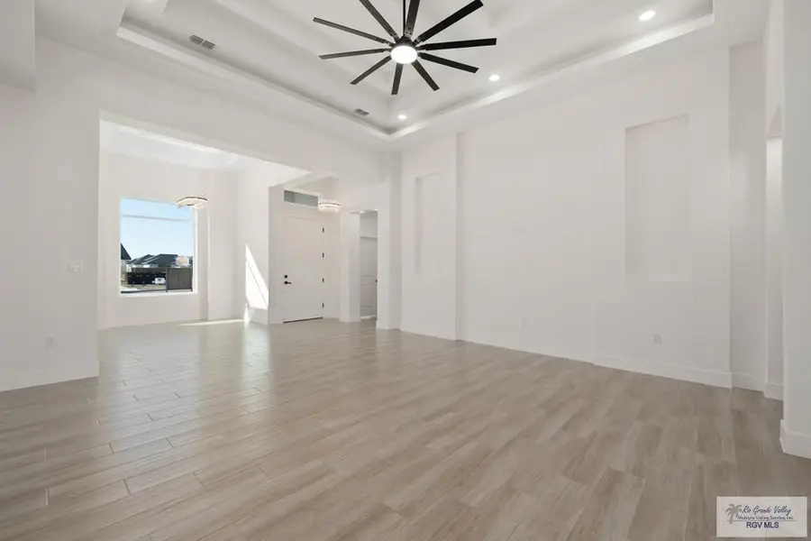 513 Eagle Dr., Los Fresnos, TX 78566 - Image #3