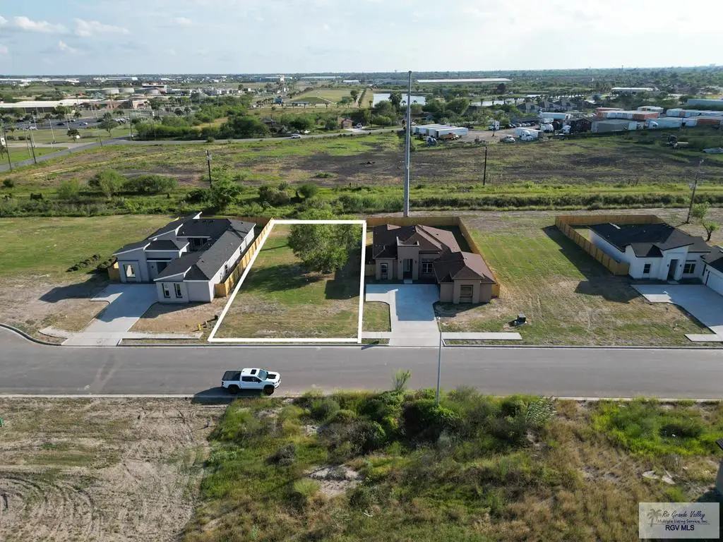 18 Paseo Cafetos St #18, Brownsville, TX 78526 - Image #1