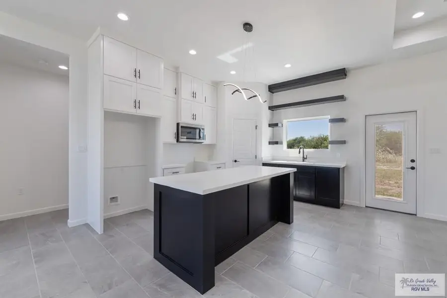 32790 Nayeli St, Los Fresnos, TX 78566 - Image #3