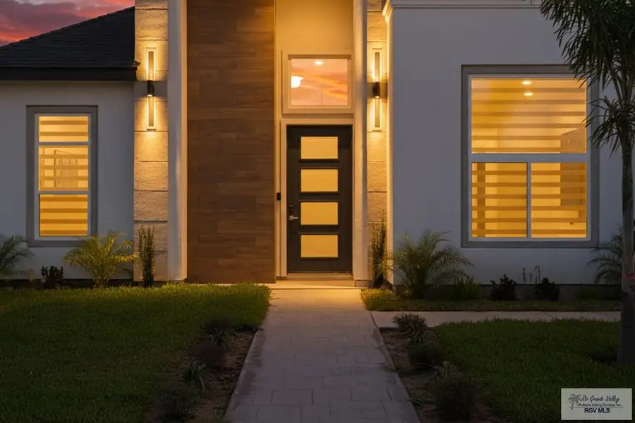 5762 Woods Country Ave, Brownsville, TX 78526 - Image #2