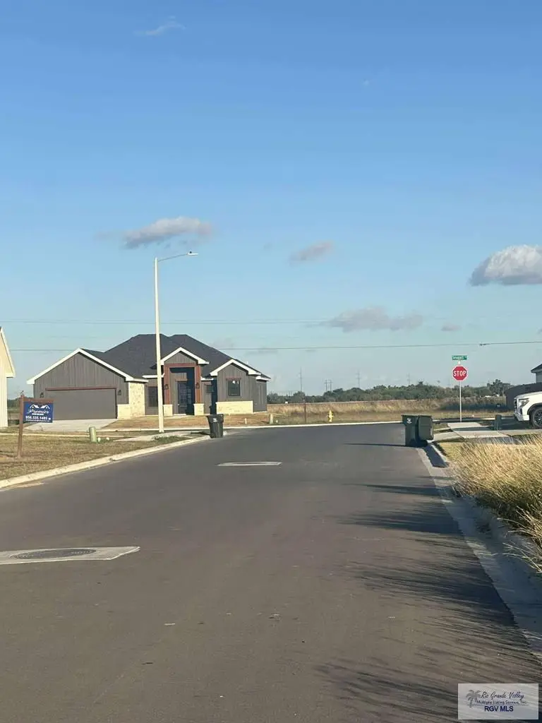 000 Sandpiper Dr, Harlingen, TX 78552 - Image #2