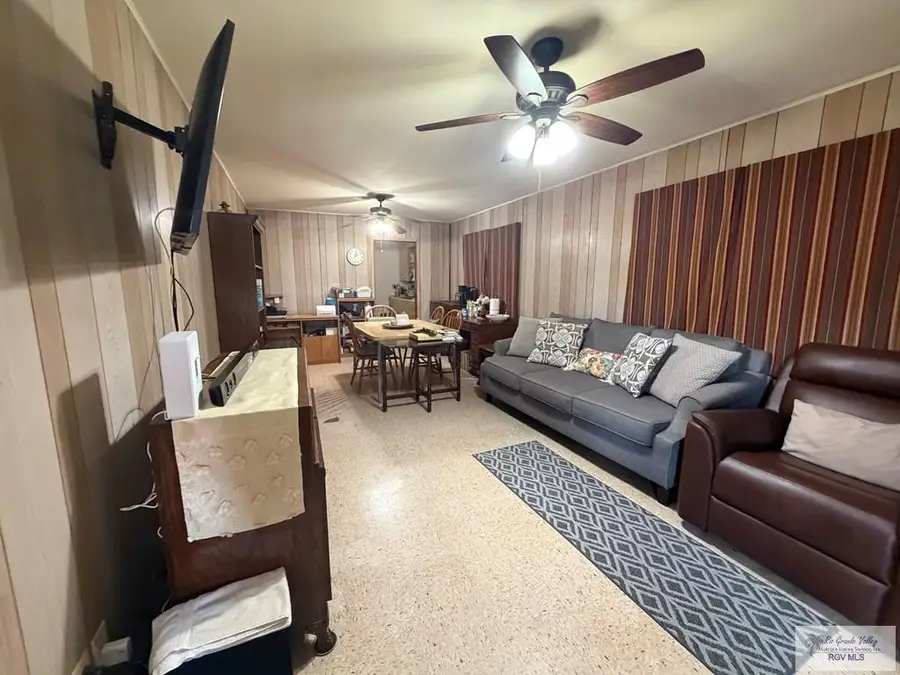 1450 Mckinley St, Brownsville, TX 78521 - Image #2