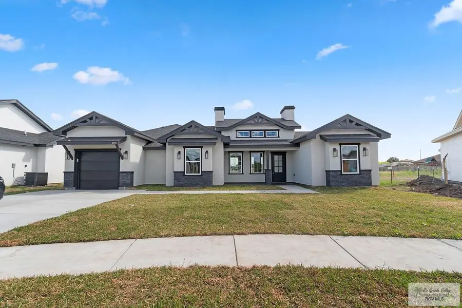 123 Marigold Rd, Los Fresnos, TX 78566 - Image #2