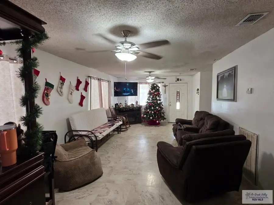 707 Jo Ann Ln., Brownsville, TX 78520 - Image #2