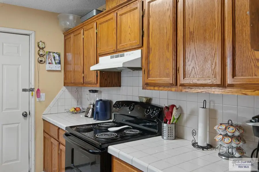 618 Mandarine Lane, Brownsville, TX 78521 - Image #3