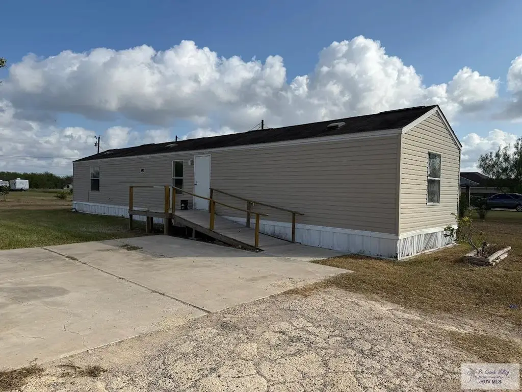 32962 Blue Jay Cir, Los Fresnos, TX 78566 - Image #1