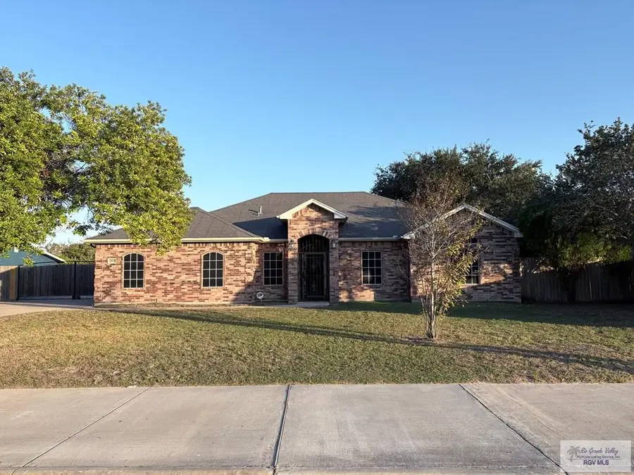 2937 Waldron Rd, Corpus Christi, TX 78418 - Image #2