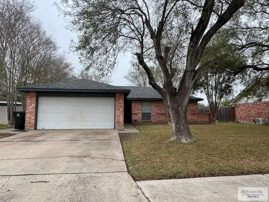 2018 Adrian Dr, Harlingen, TX 78552 - Image #2