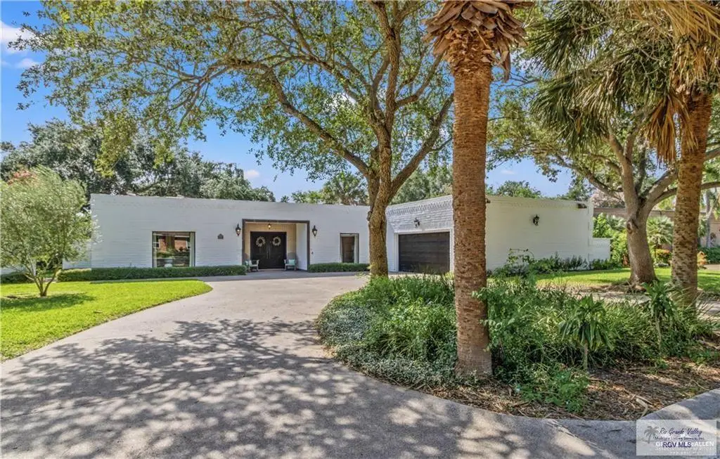 218 Palm Valley Dr W, Harlingen, TX 78552 - #1