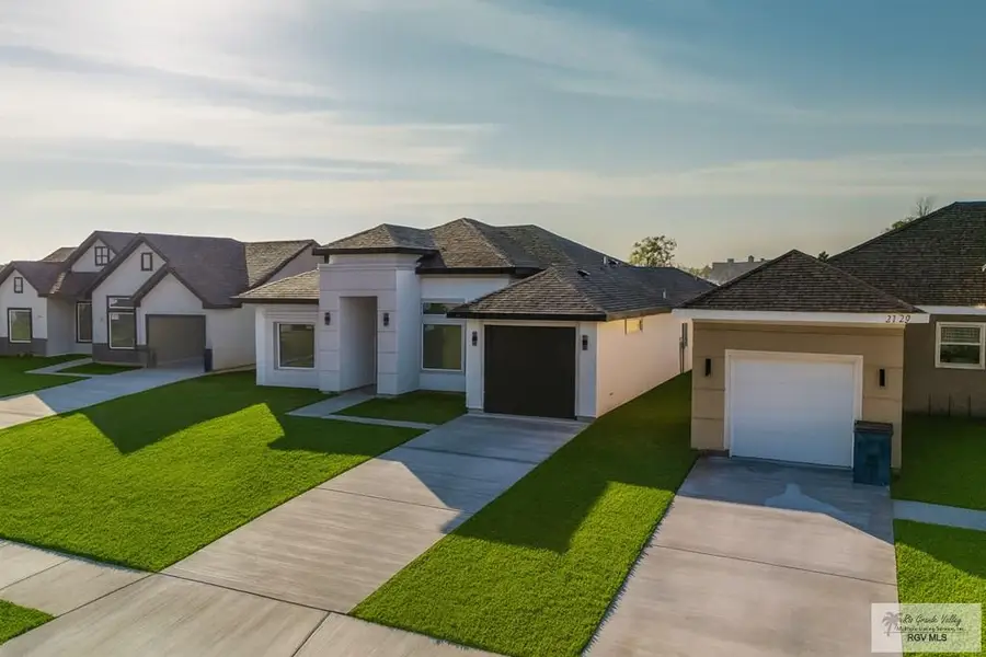 37776 Vineyard Ave, Brownsville, TX 78521 - #3