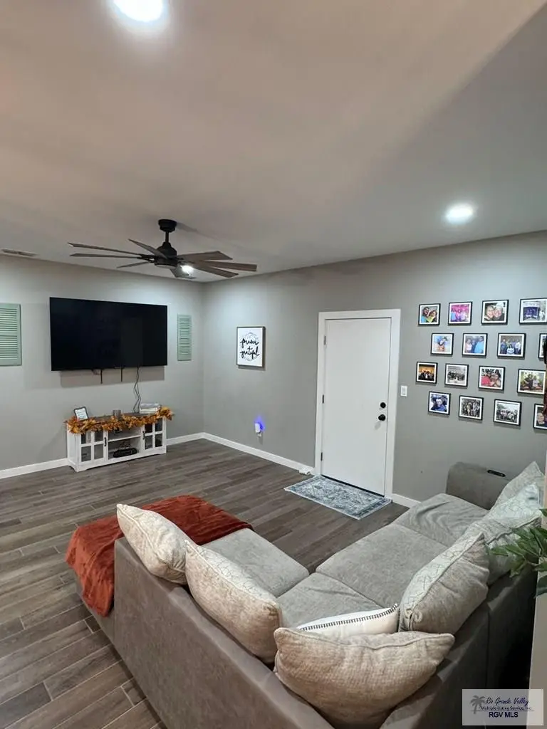 205 W 5th St., Los Fresnos, TX 78566 - Image #3