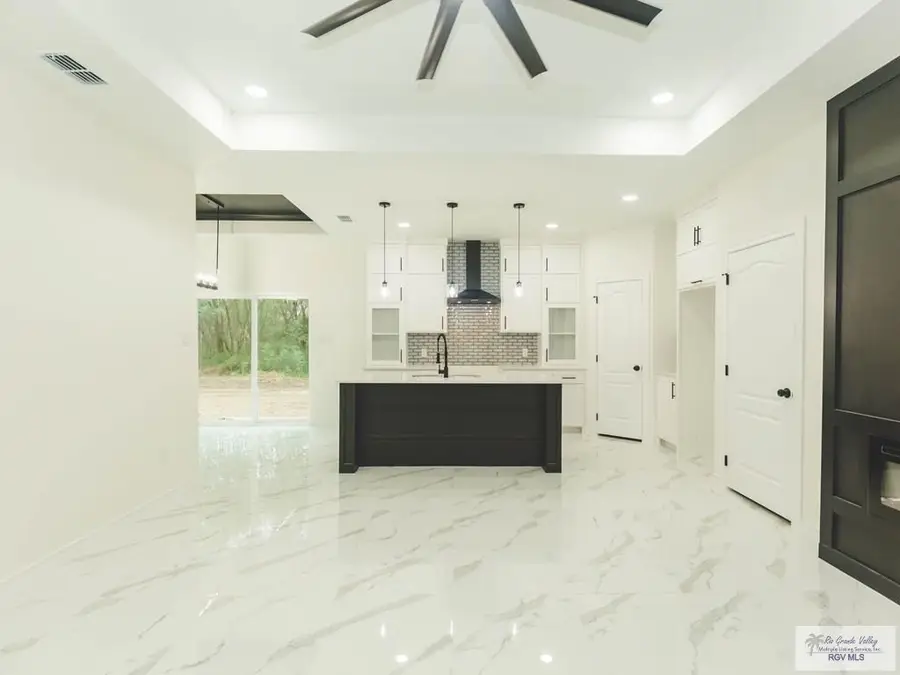 20 N Iowa, Indian Lake, TX 78566 - Image #2