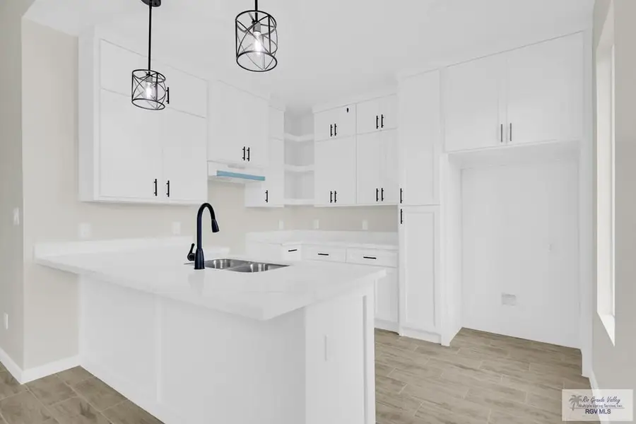 43842 Red Valley Ave, Brownsville, TX 78521 - Image #3