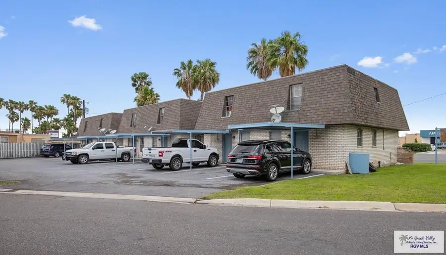 1201 N 77 Sunshine Strip #13, Harlingen, TX 78550 - Image #2