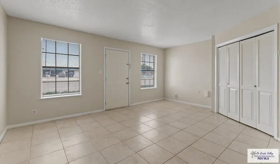 1201 N 77 Sunshine Strip #13, Harlingen, TX 78550 - Image #3