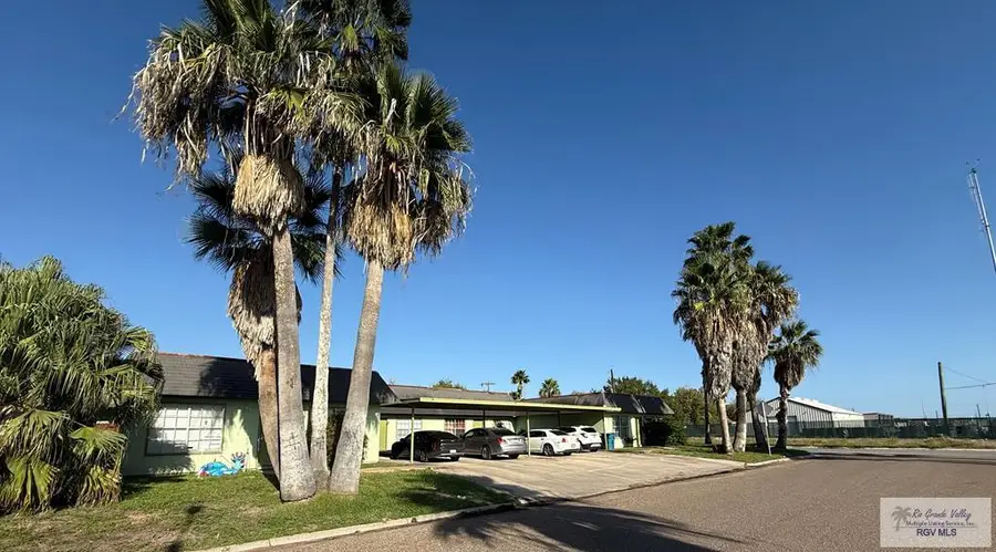 100 Las Palmas St, San Benito, TX 78586 - #2