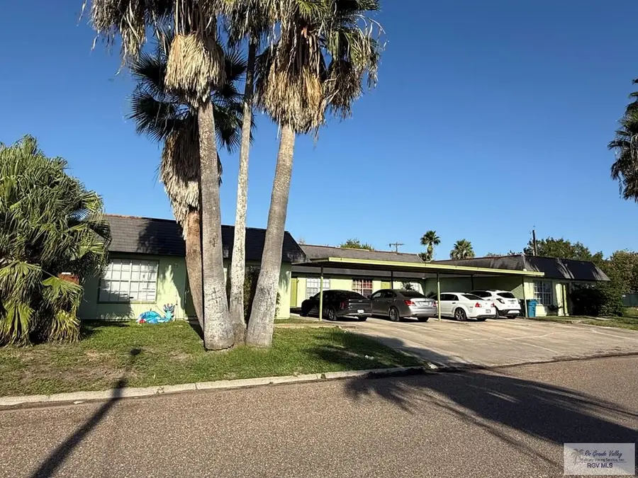 100 Las Palmas St, San Benito, TX 78586 - #3