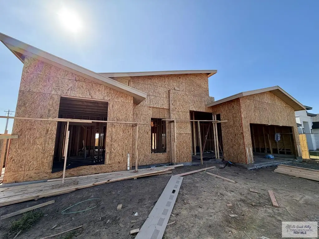 7201 Lake Shasta, Brownsville, TX 78520 - #1