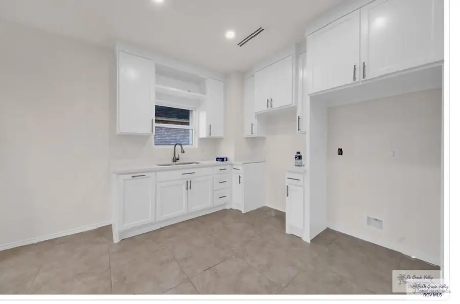 7872 Palma De Micharos #30, Brownsville, TX 78521 - Image #3