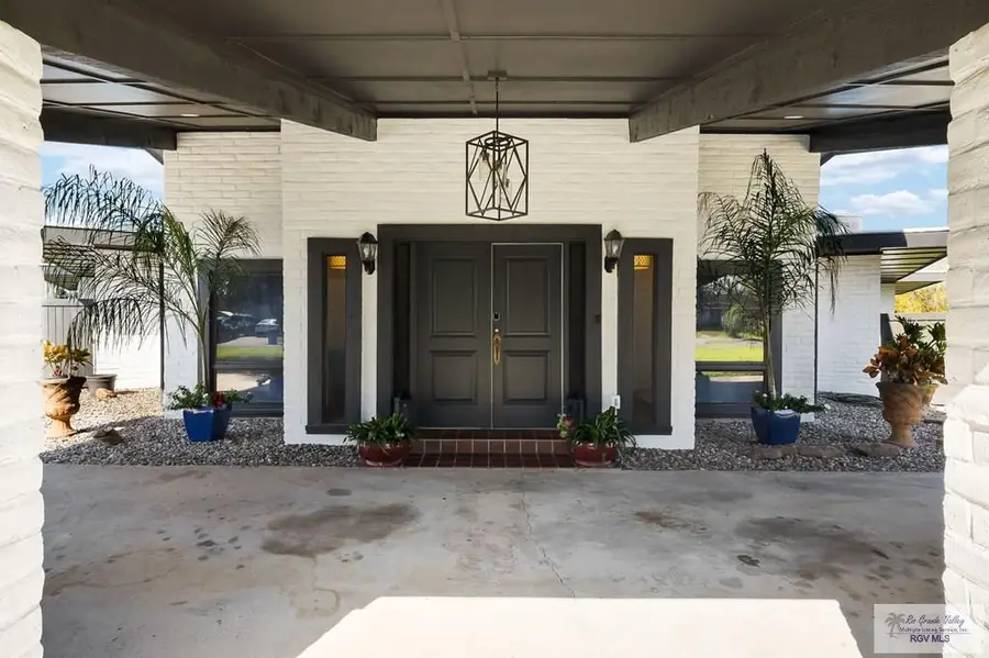 106 E Resaca Dr., Los Fresnos, TX 78566 - Image #3