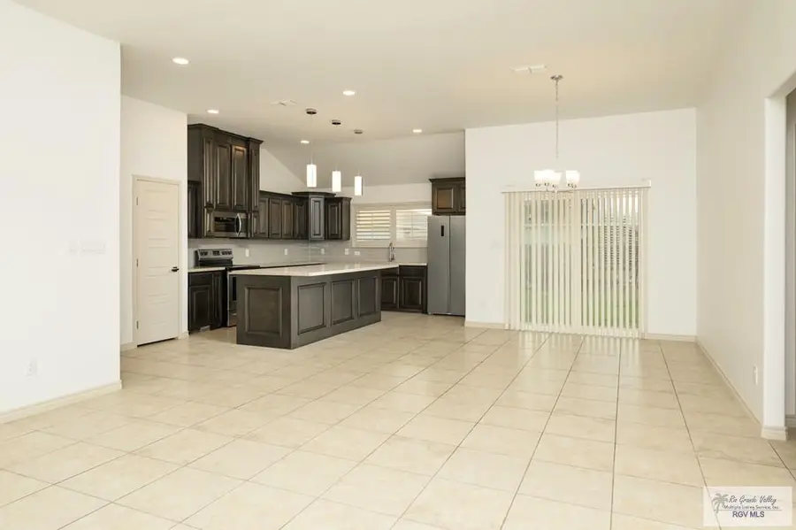 7405 N 53rd. St., Mission, TX 78573 - Image #3