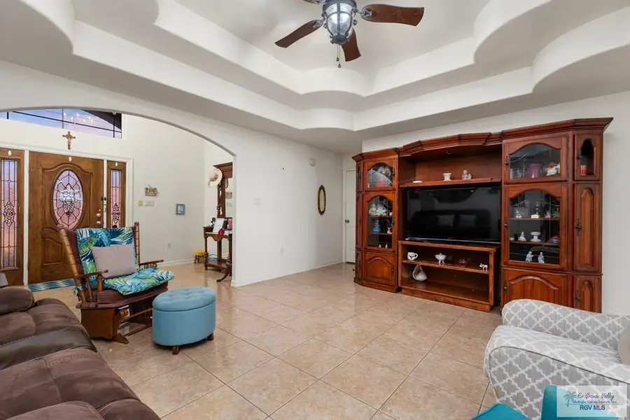316 Red Oak Dr., Los Fresnos, TX 78566 - Image #2
