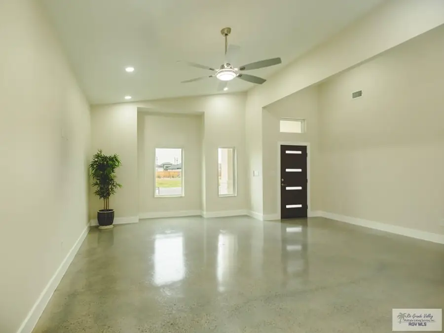 2612 Elyssa Dr, Brownsville, TX 78526 - Image #2