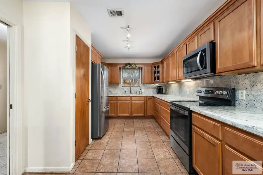 99 Huisache St., Los Fresnos, TX 78566 - Image #3