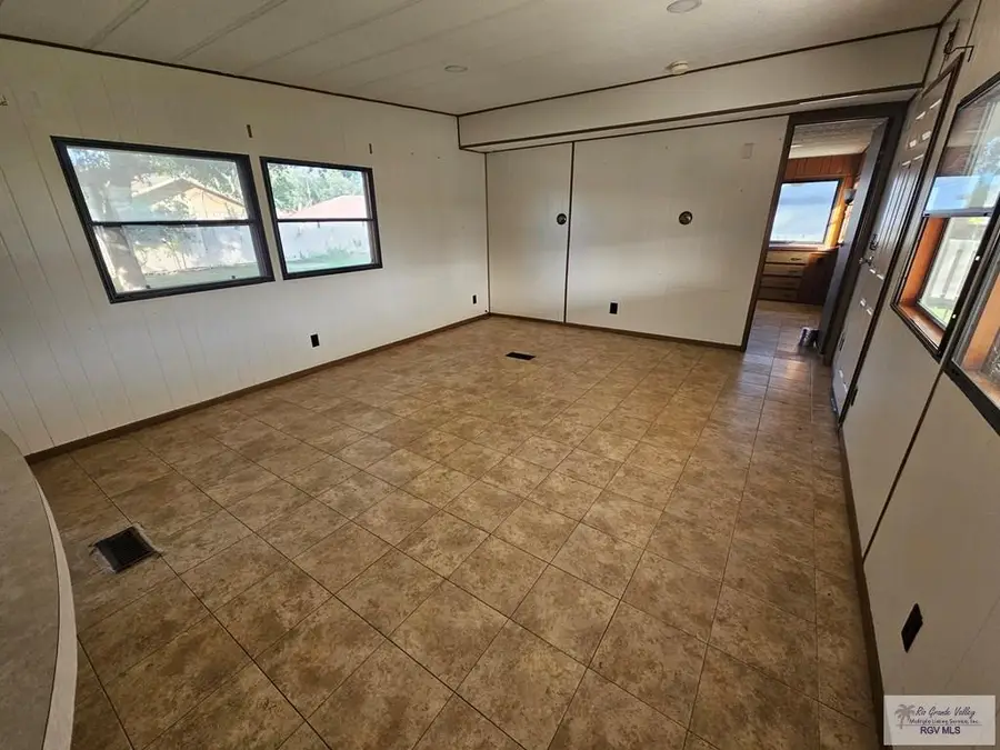 300 Cooper Ln., La Feria, TX 78559 - Image #3