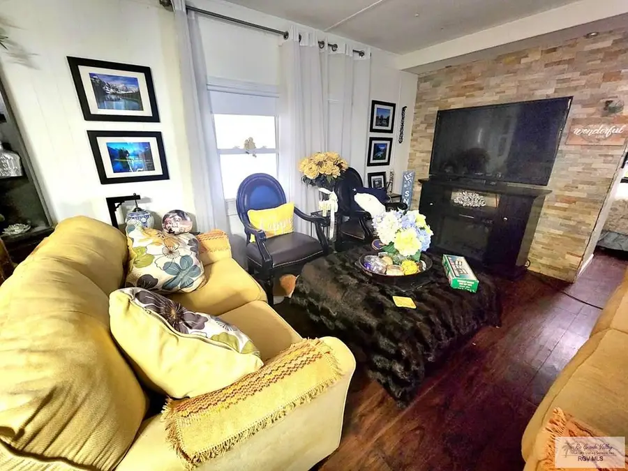 2102 Bogey Dr, Mission, TX 78572 - Image #3