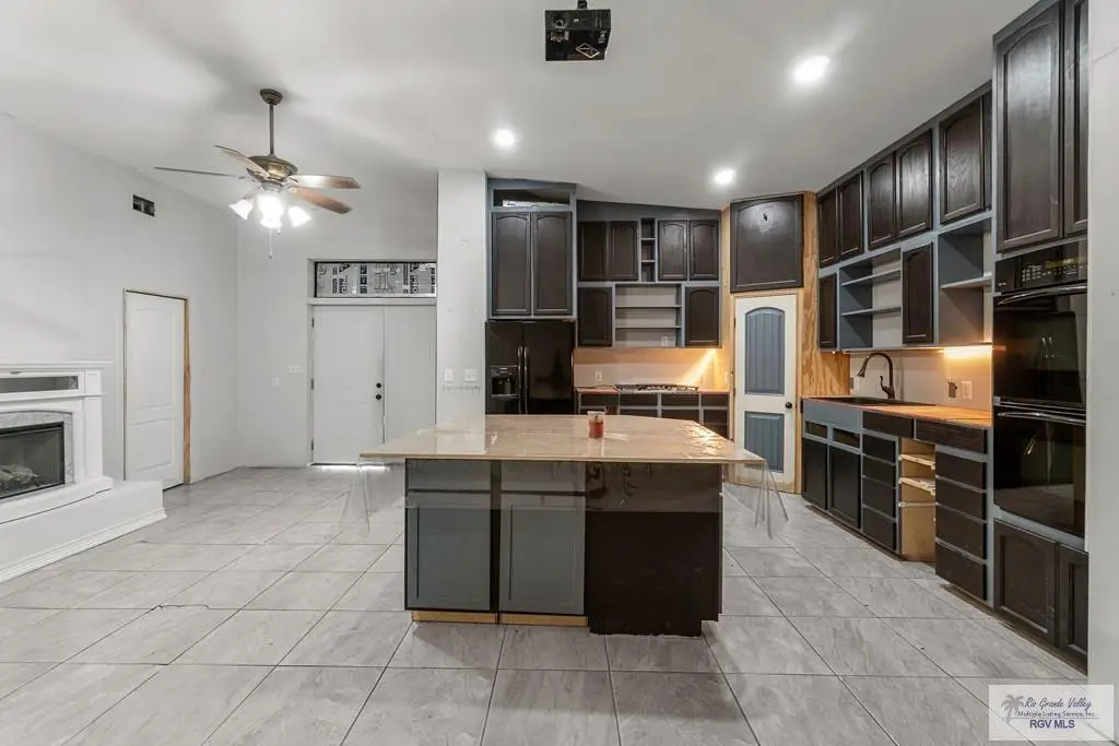 28139 S Altas Palmas Rd, Harlingen, TX 78552 - Image #1