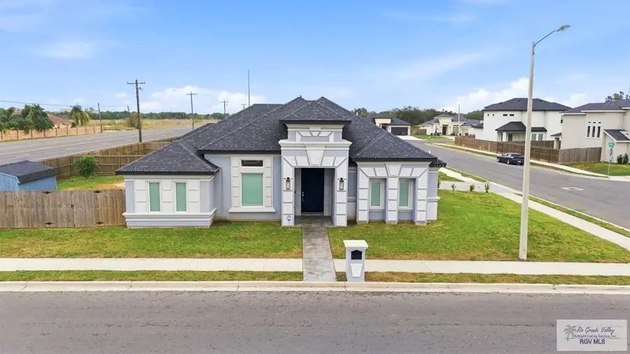 1602 Isra Dr, Harlingen, TX 78552 - Image #2