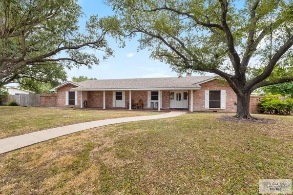 370 E Rivers Ave., RAYMONDVILLE, TX 78580