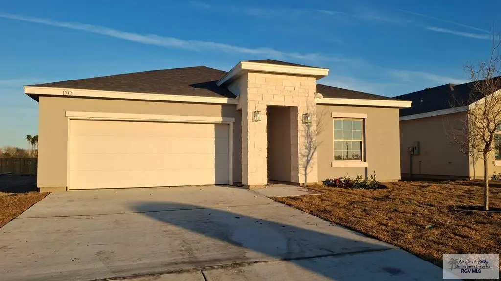 1933 Dean Dr, Harlingen, TX 78550 - Image #1