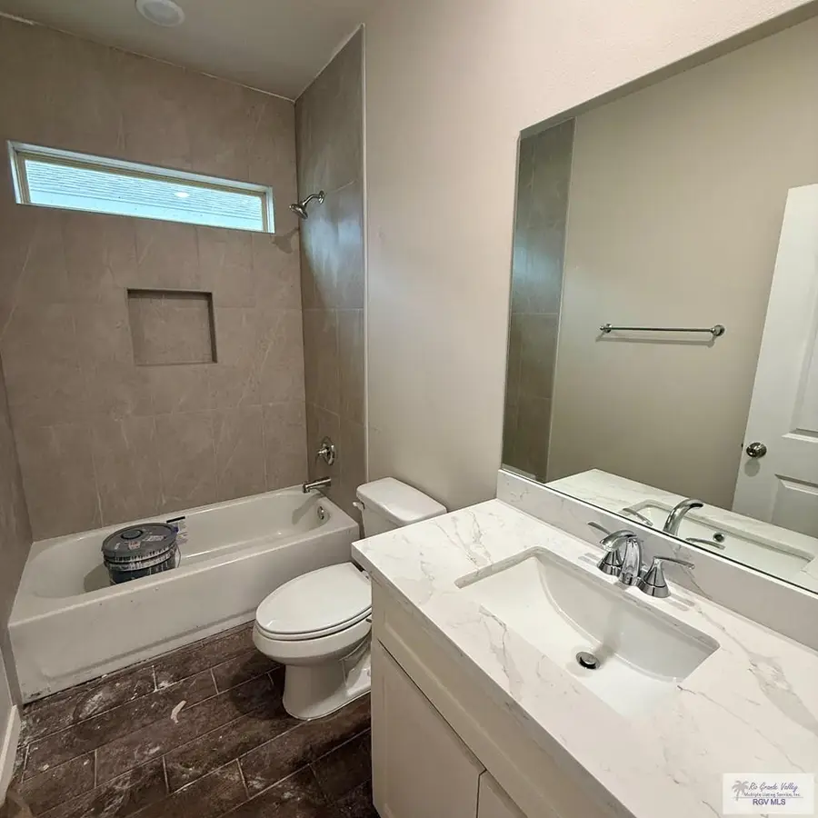 1933 Dean Dr, Harlingen, TX 78550 - Image #3