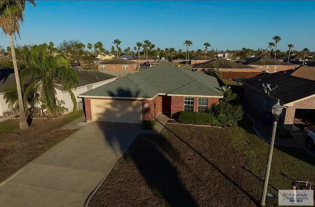 13 Lakewood Dr., Laguna Vista, TX 78578 - #1