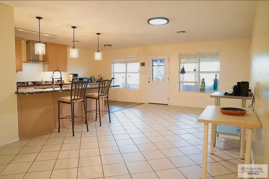 13 Lakewood Dr., Laguna Vista, TX 78578 - #2