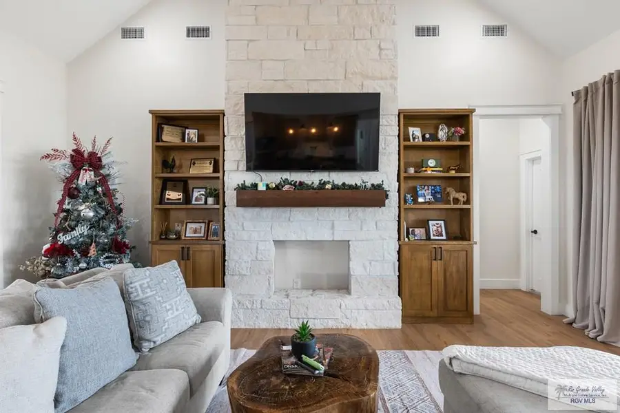 23588 Beefmaster Rd, Monte Alto, TX 78538 - #3