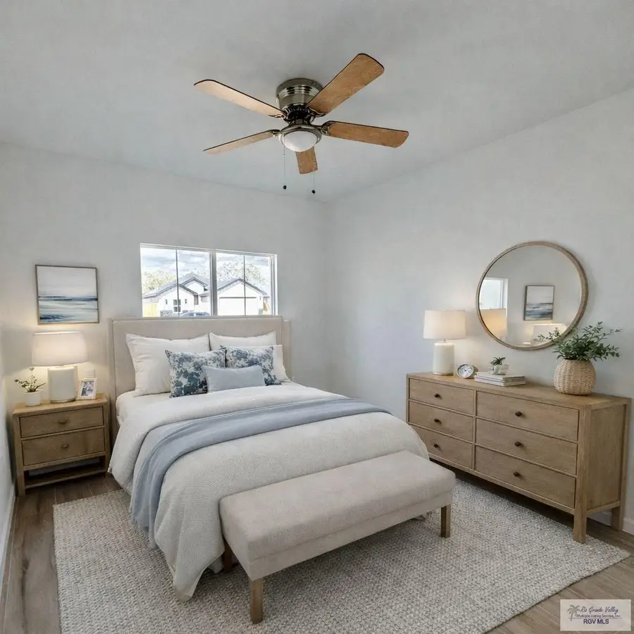 4322 Casamigos St, Harlingen, TX 78552 - Image #2