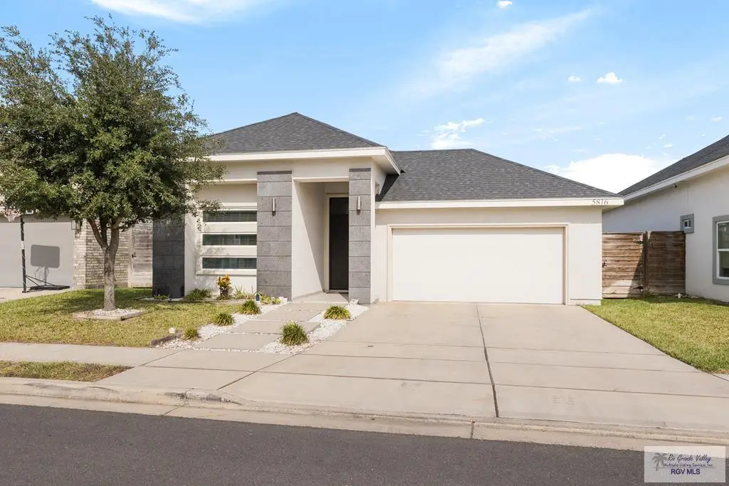 5816 Pelican Ave., Palmhurst, TX 78573 - #1