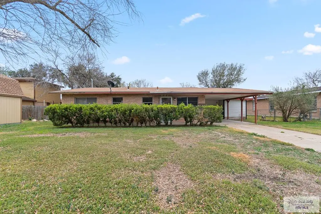 697 W White Ave., Raymondville, TX 78580 - #1