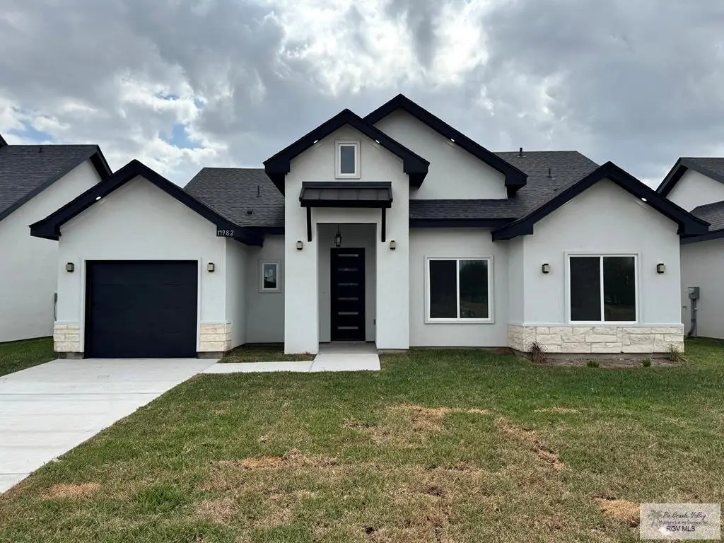 17982 Spruce St, Harlingen, TX 78552 - #1