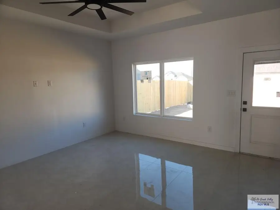 2440 Calle Moreno, Brownsville, TX 78521 - #3