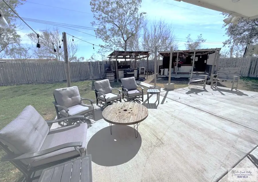 500 Lincoln Ln., La Feria, TX 78559 - #3