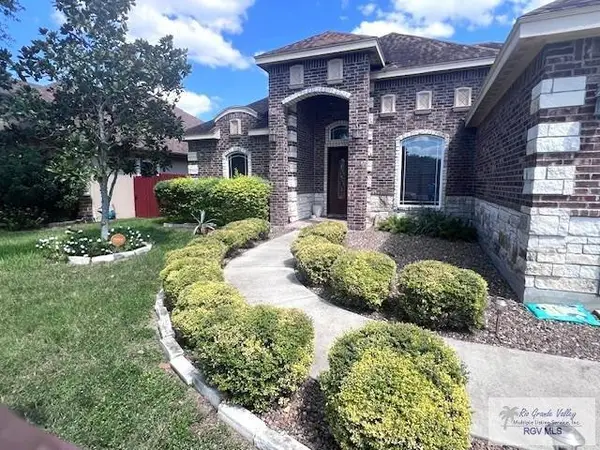 2102 Stonegate Dr., HARLINGEN, TX 78552