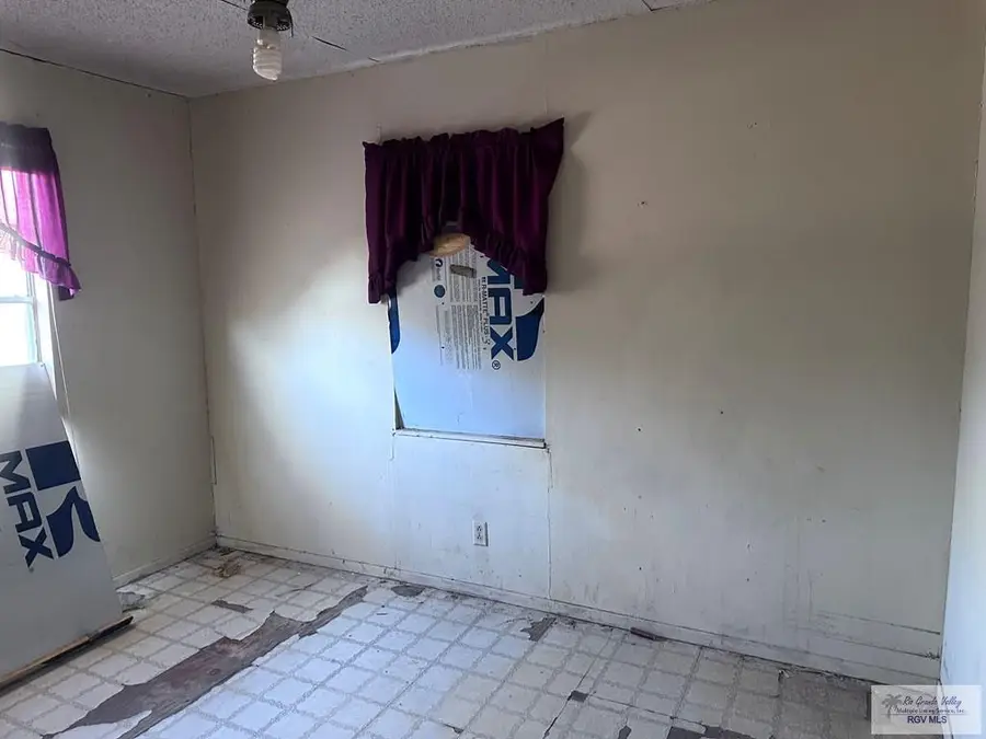 314 Don Felipe Trevino Dr, San Benito, TX 78586 - #3