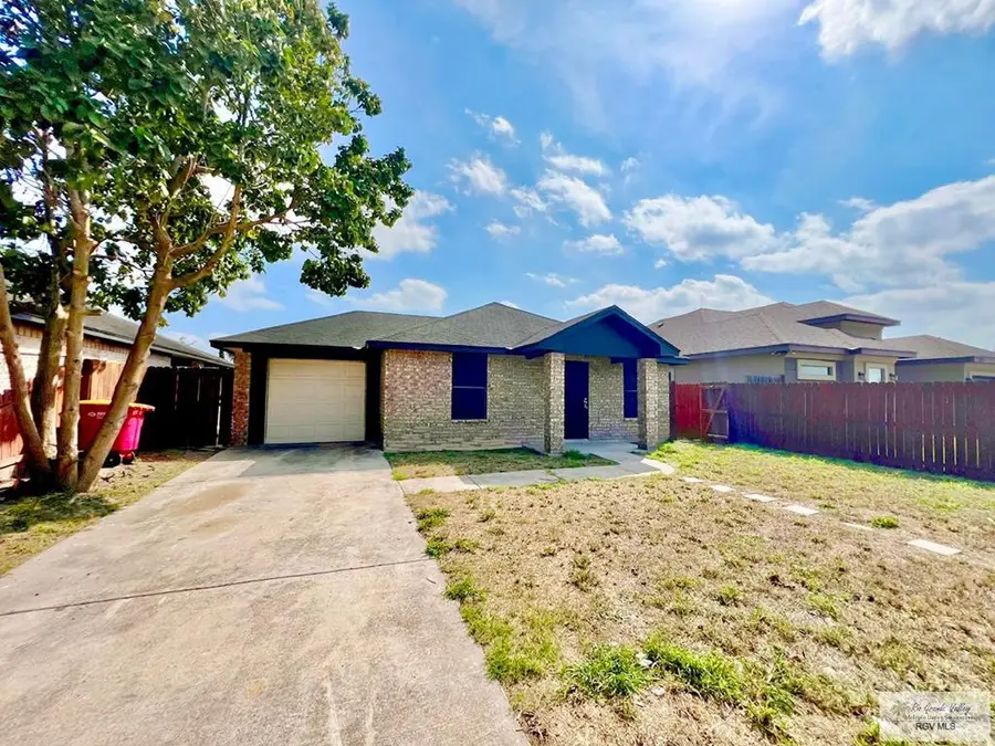 517 Ruby Red Ln., Brownsville, TX 78520 - #2