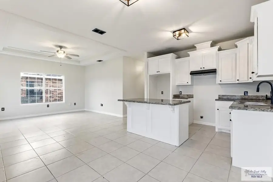 355 Avenida Estrella, Brownsville, TX 78526 - #3