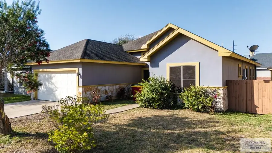 1010 Silver Oak Rd, Brownsville, TX 78520 - #2