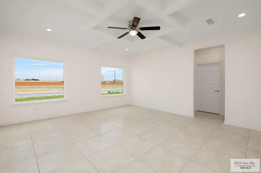 18010 Green Jay Dr, Harlingen, TX 78552 - #2